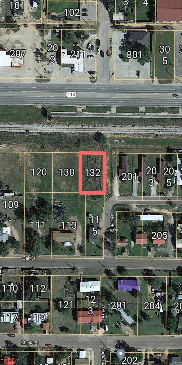 132 Railroad Avenue - Photo 1
