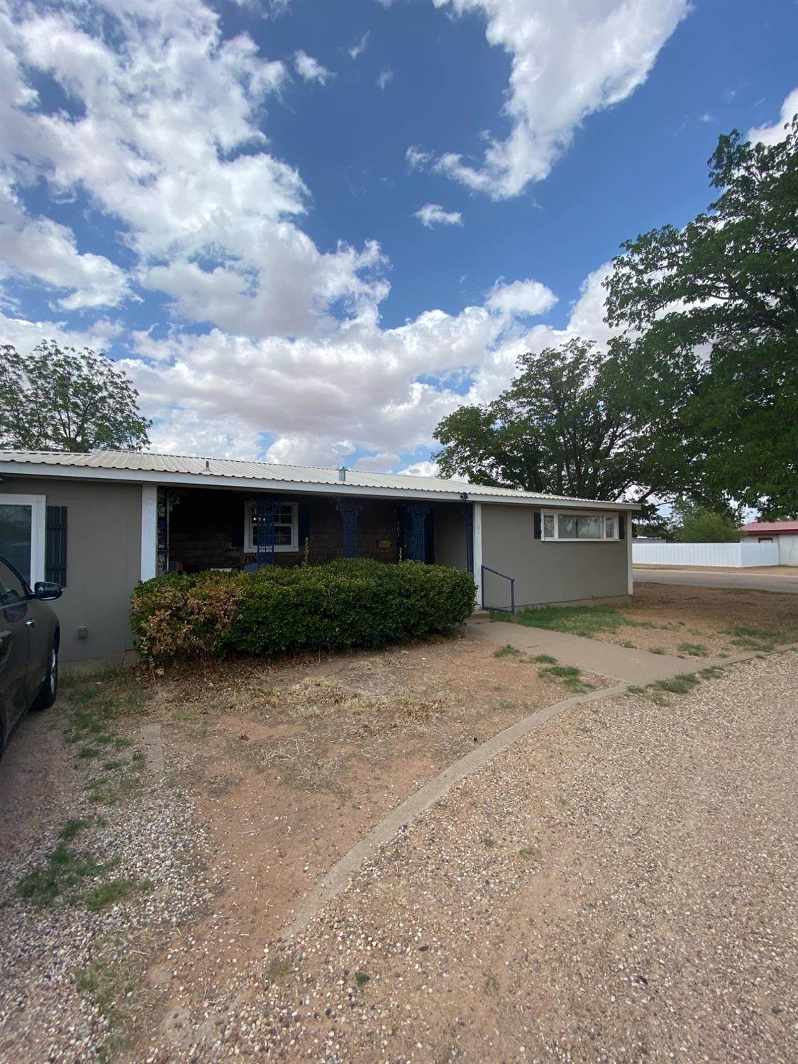 802 12th Street - Photo 1