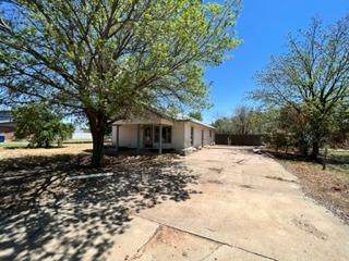 905 Jean Street - Photo 1