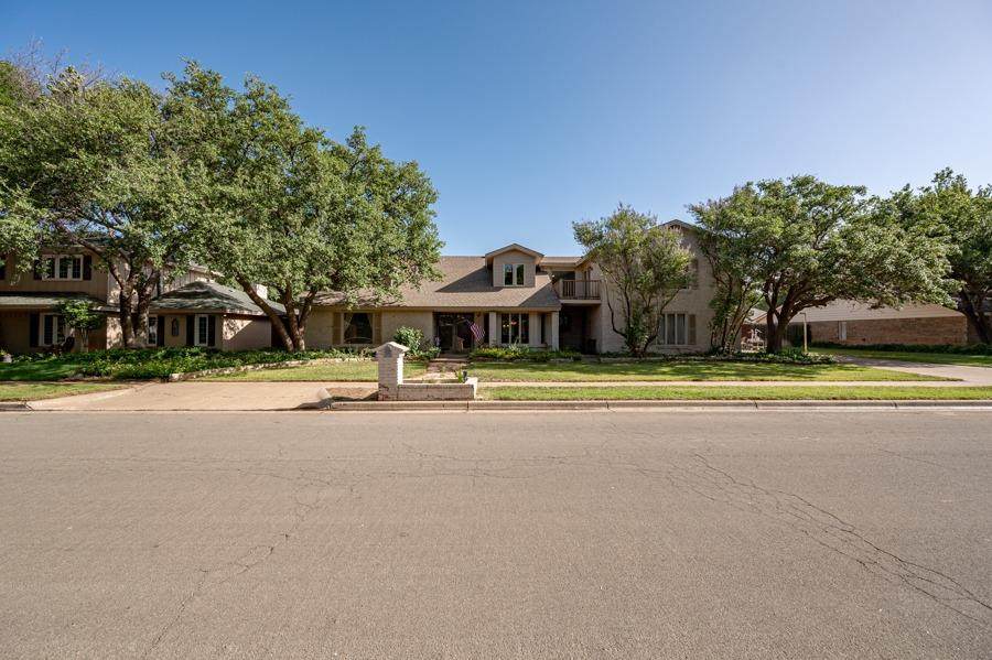4904 77th Street - Photo 1