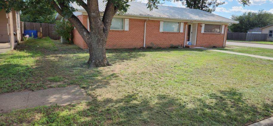 300 16th Street - Photo 1