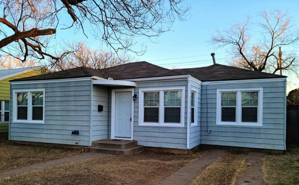 2207 21st Street - Photo 1