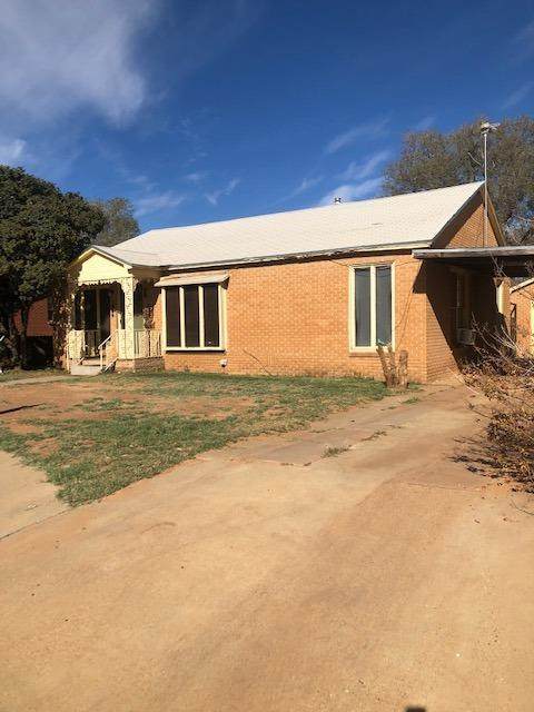1004 15th Street - Photo 1
