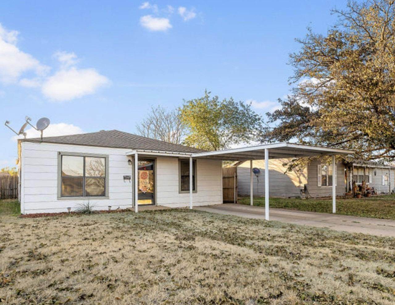 1319 Vernon - Photo 1