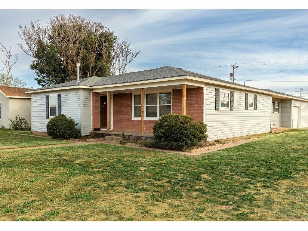 702 Lake Street - Photo 1