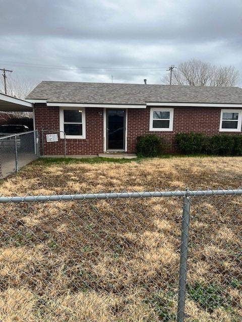2807 Vanda Avenue - Photo 1