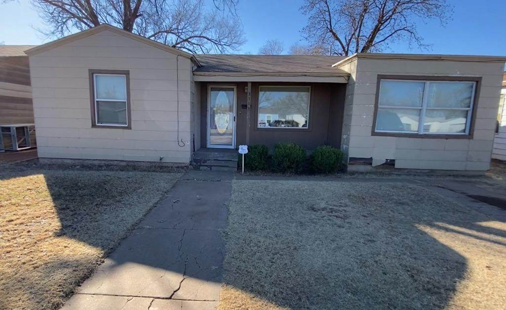 3313 1st Street - Photo 1