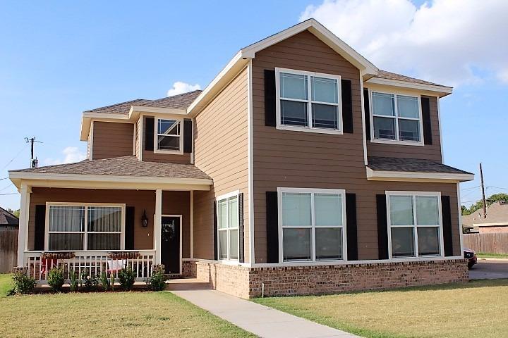 601 Brook Way - Photo 1