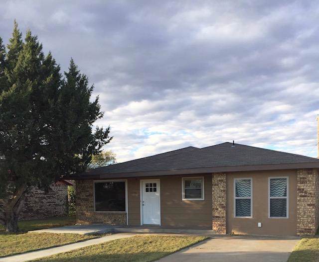 1609 8th Street - Photo 1
