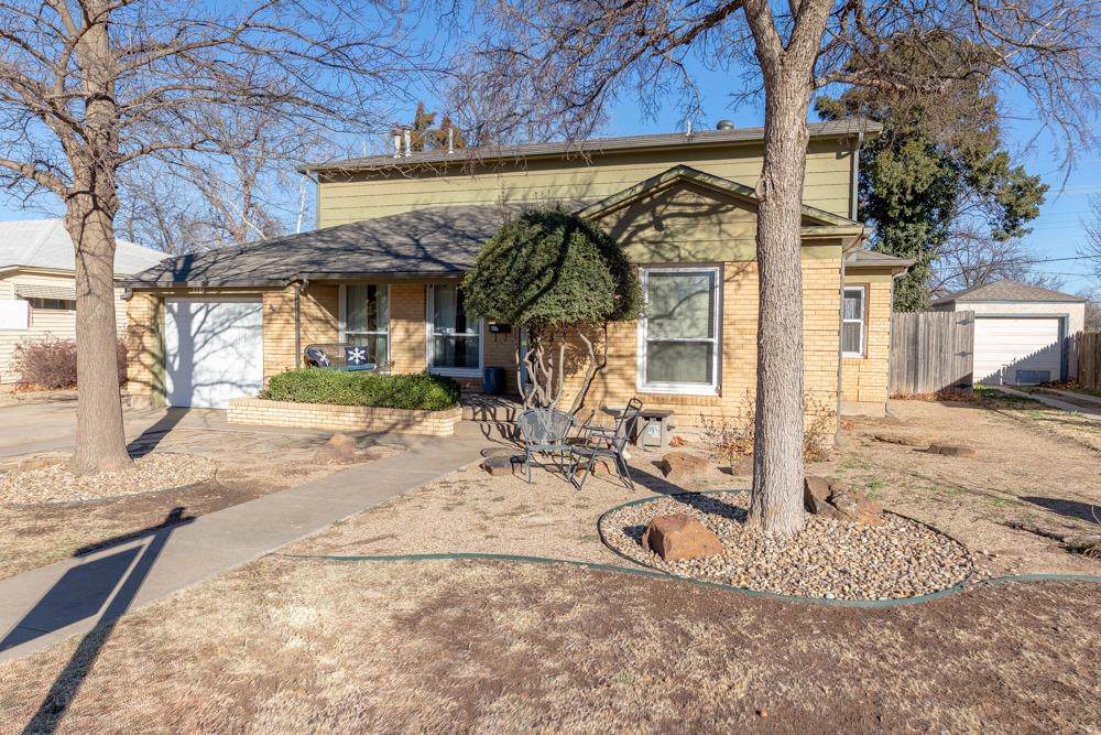 2506 32nd Street - Photo 1
