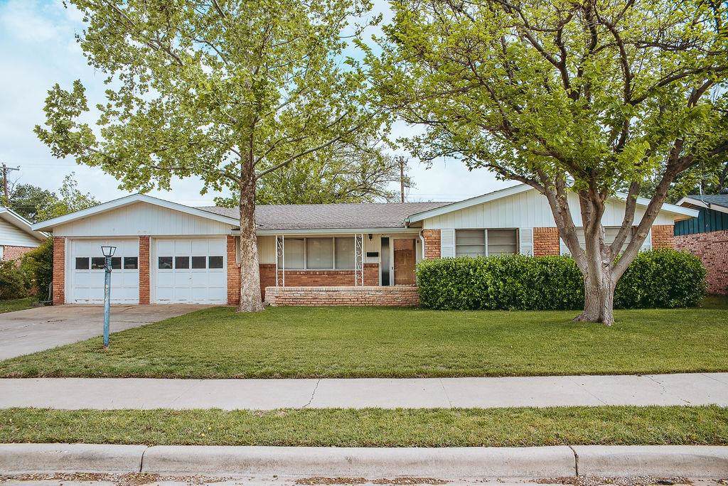 711 5th Street - Photo 1