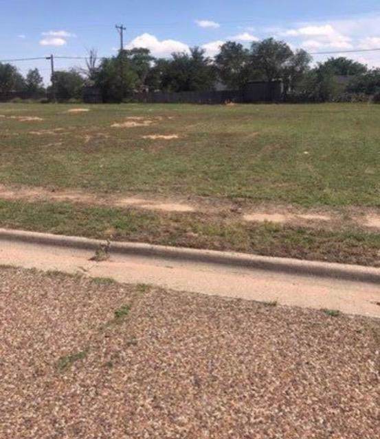 2107 99th Street - Photo 1