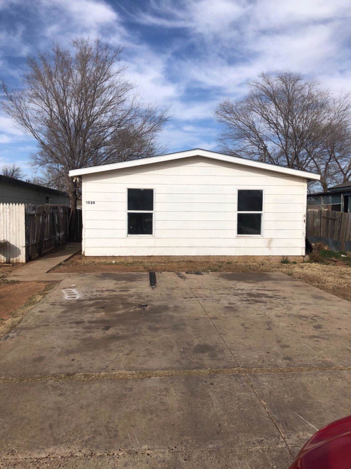 1520 33rd Street - Photo 1