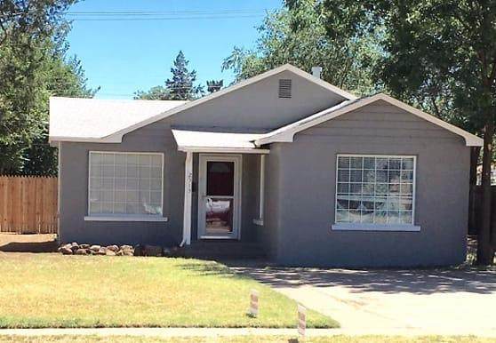 2513 31st Street - Photo 1