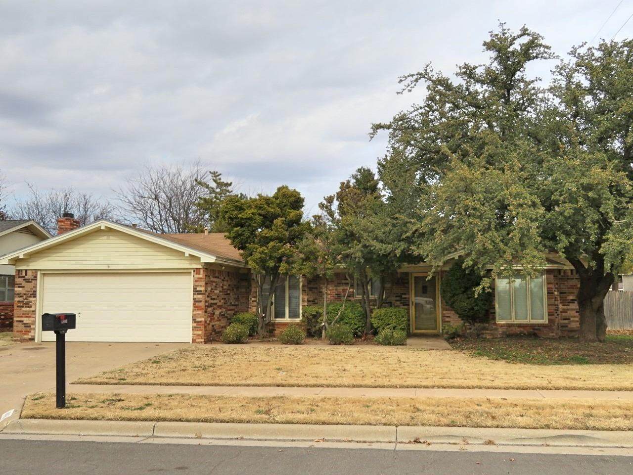 4802 72nd Street - Photo 1
