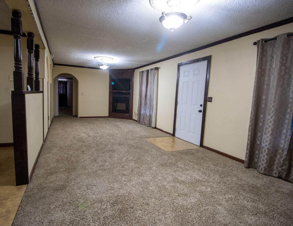 https://bt-photos.global.ssl.fastly.net/lubbock/orig_boomver_1_20251003150052622055000000-2.jpg