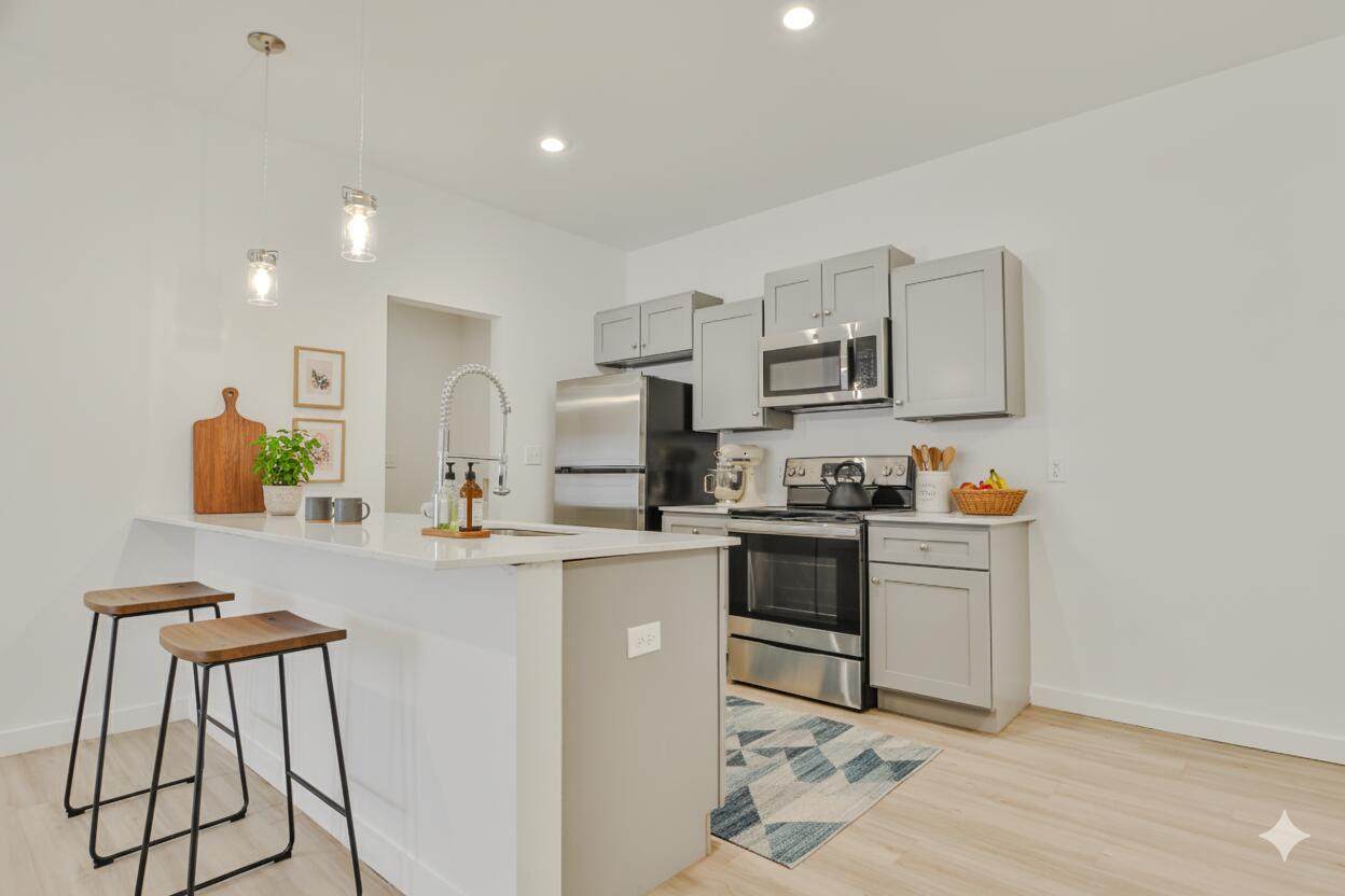 5506 Itasca Street - Photo 1