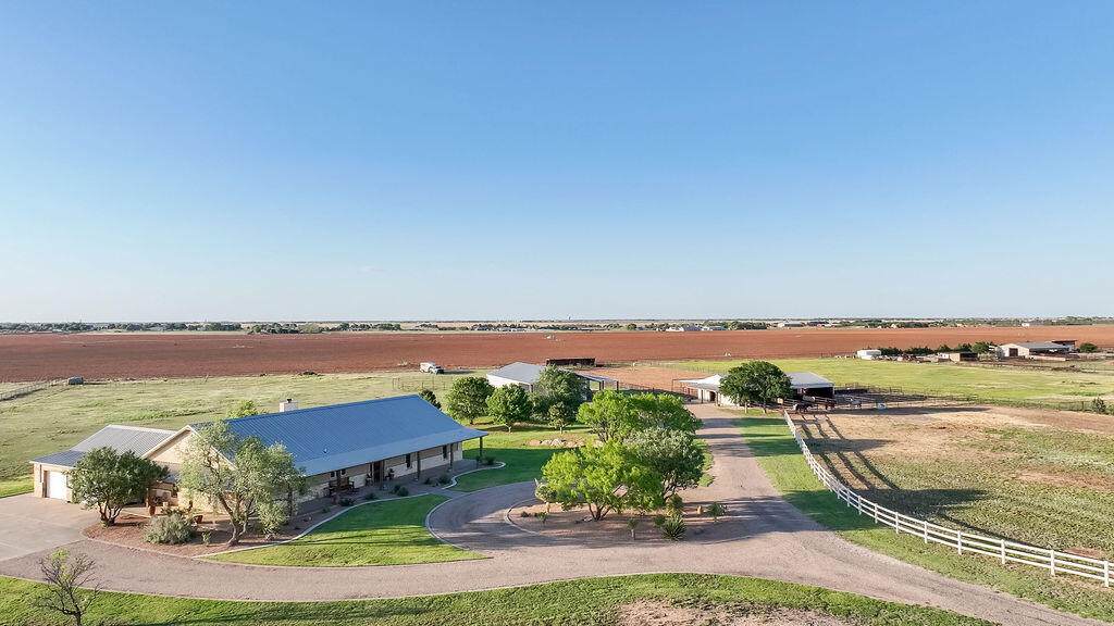 7714 County Rd 7650 - Photo 1