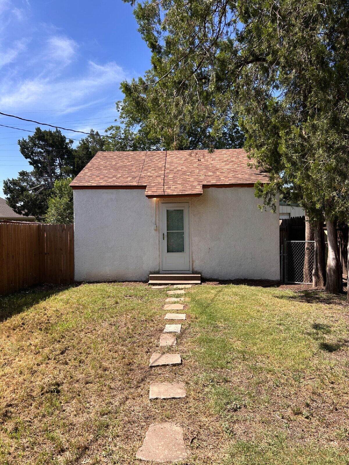 1707 32nd Street - Photo 1
