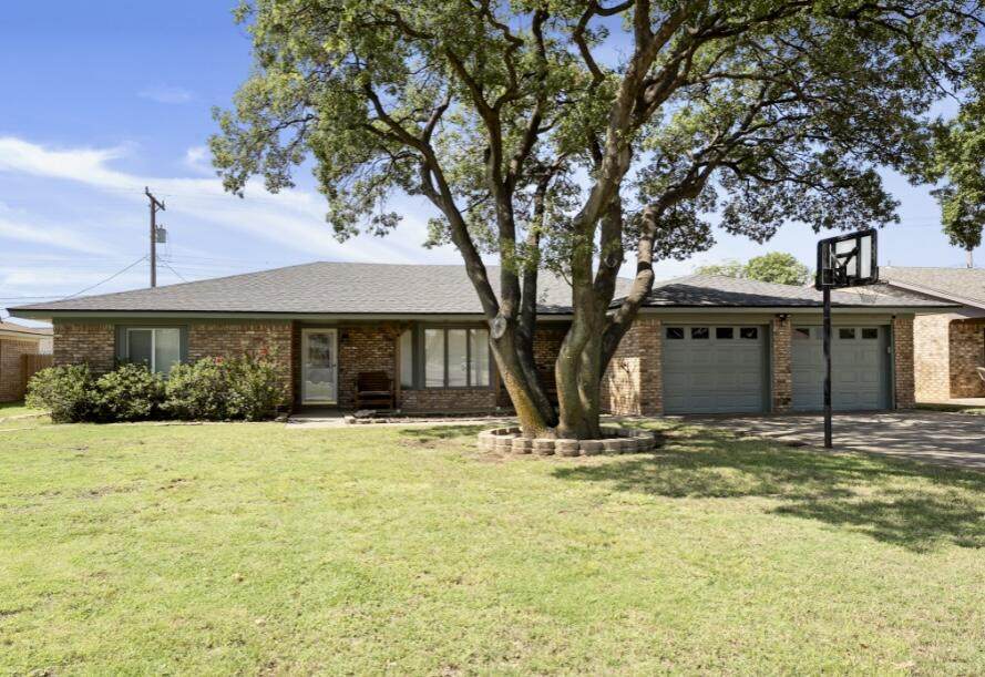 815 7th Street - Photo 1