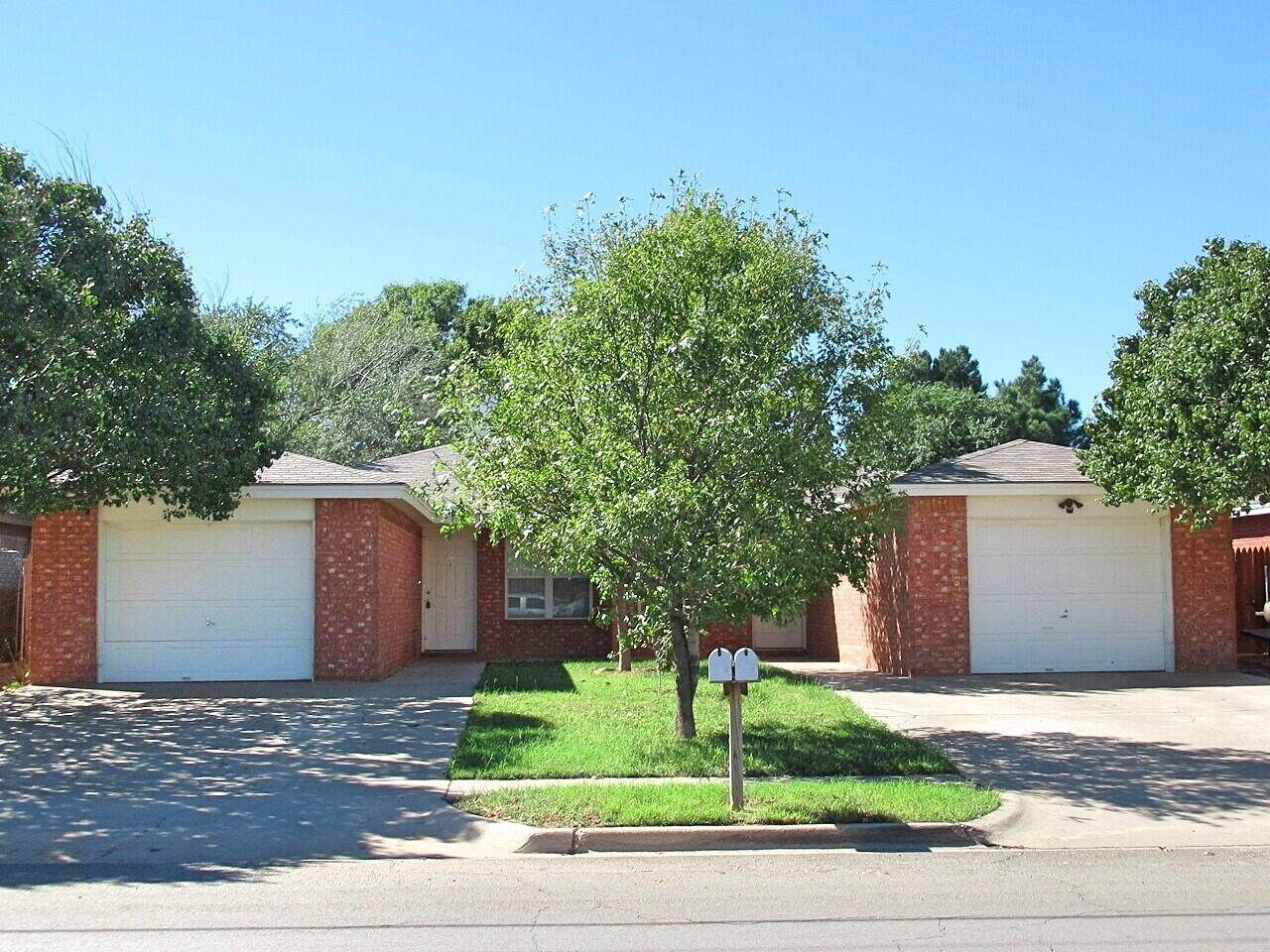 7812 Avenue U - Photo 1