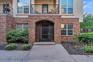 2111 Main Street - Photo 1