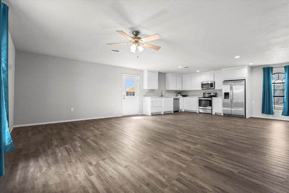 327 Hiracheta Drive - Photo 1