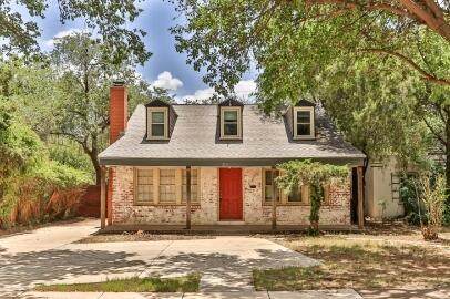 2513 21st Street - Photo 1