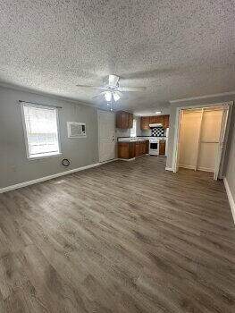 2613 25th Street - Photo 1