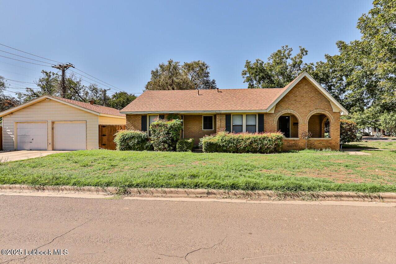 3001 22nd Street - Photo 1