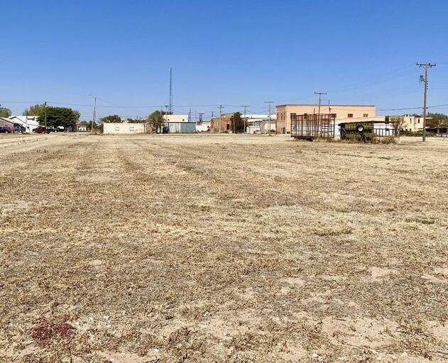 600 Avenue G - Photo 1