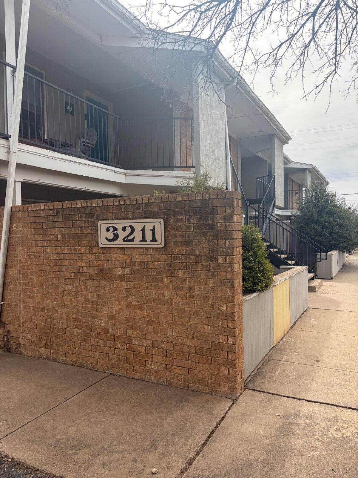 3211 35th Street - Photo 1