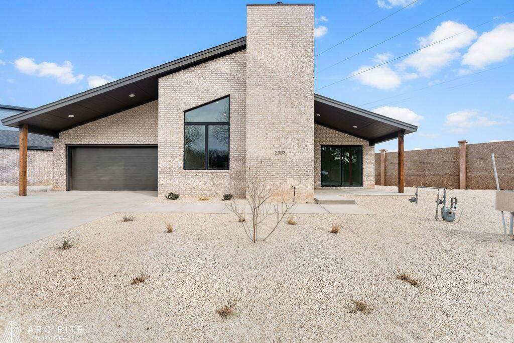 2303 Toledo Avenue - Photo 1