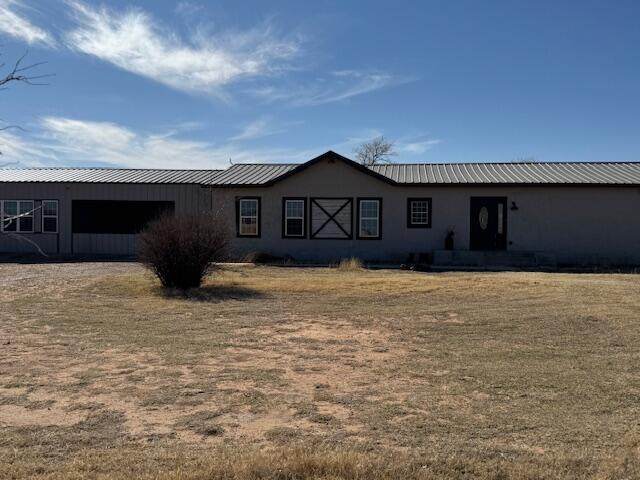 5901 County Road 3000 - Photo 1