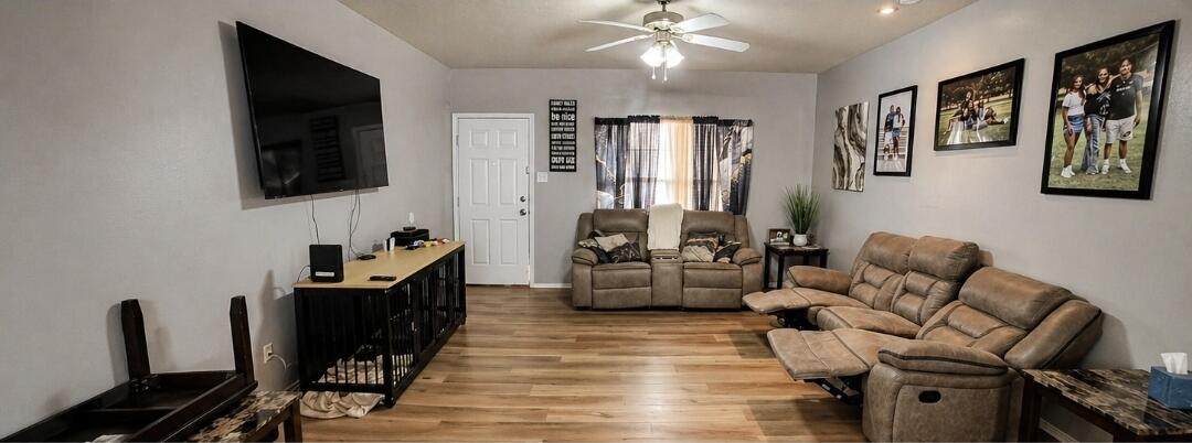 https://bt-photos.global.ssl.fastly.net/lubbock/orig_boomver_1_20260427193203218069000000-2.jpg