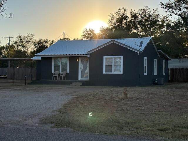 1429 Avenue L - Photo 1