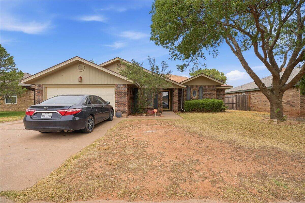 5520 94th Street - Photo 1