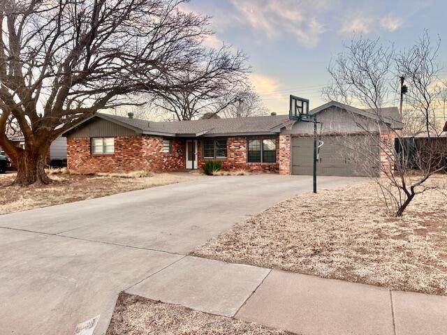 4823 10th Street - Photo 1