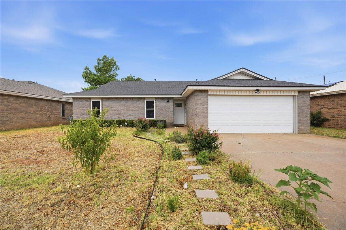 1104 Genoa Avenue - Photo 1