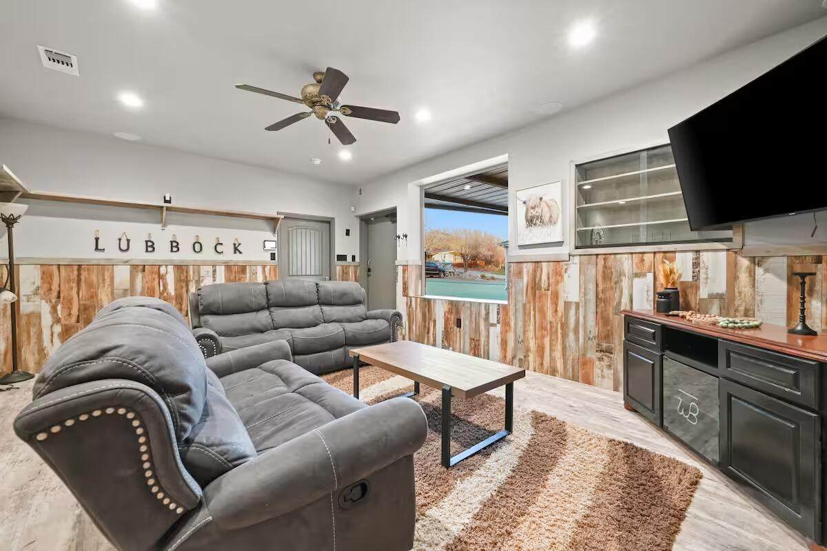 3 Jesse James Drive - Photo 1