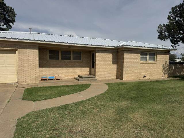 1208 Main Avenue - Photo 1