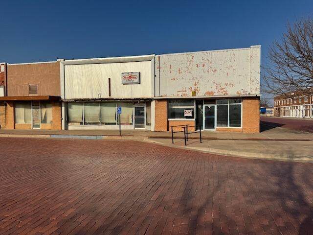 823 Main Avenue - Photo 1