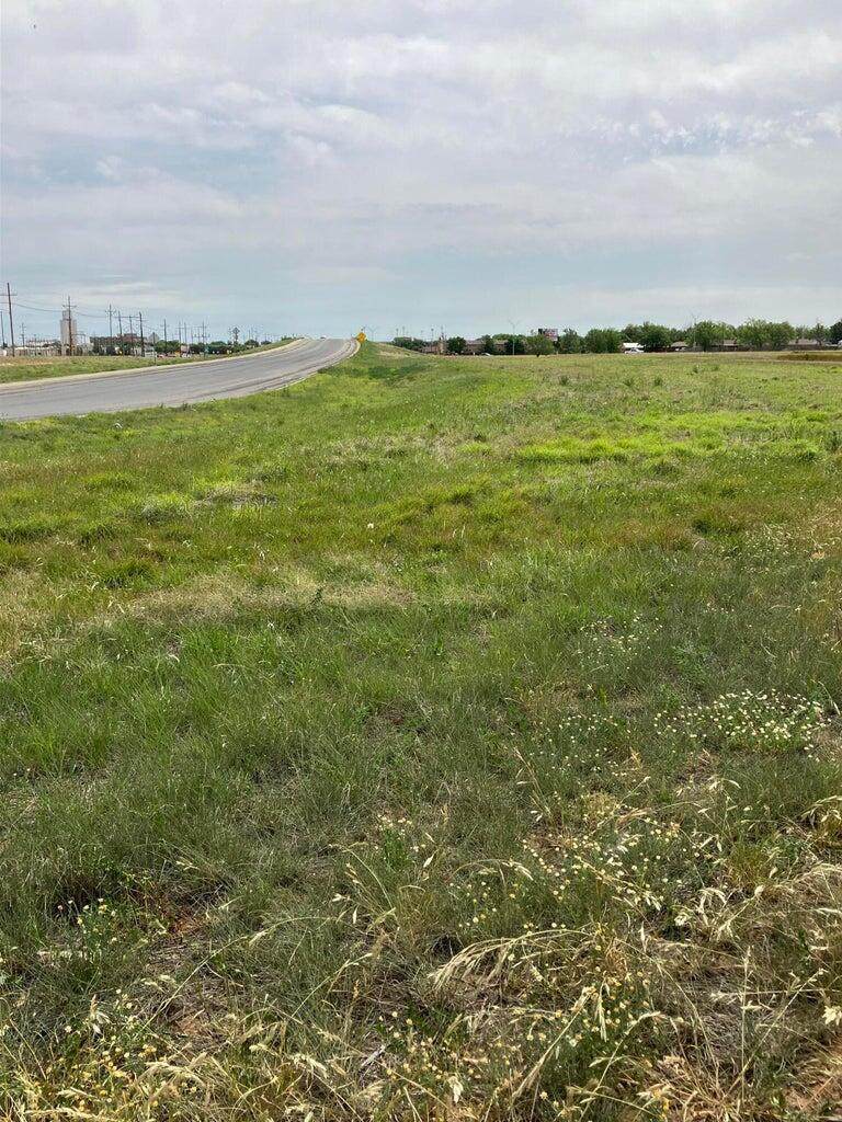 1802 Interstate 27 Service Road - Photo 1