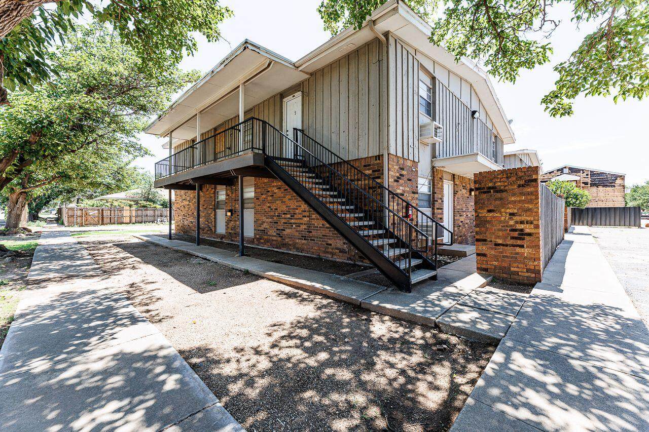 3201 35th Street - Photo 1