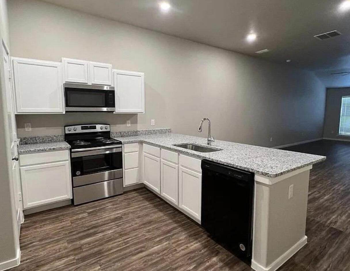 2119 Jayton Avenue - Photo 1