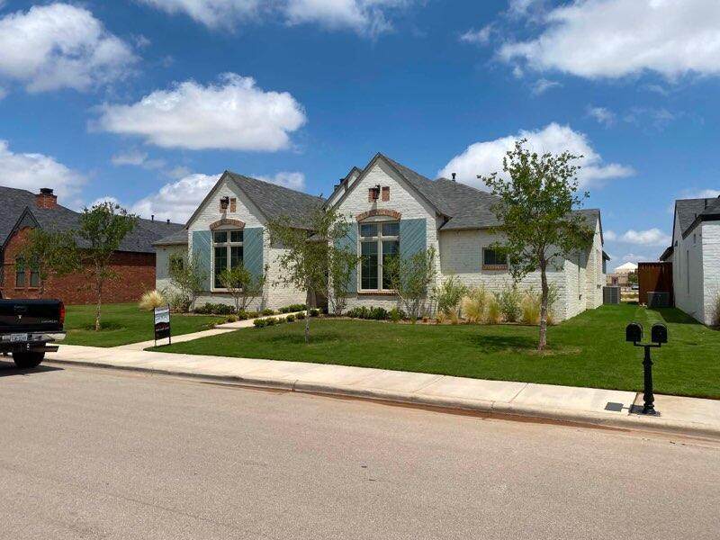 4010 137th Street - Photo 1
