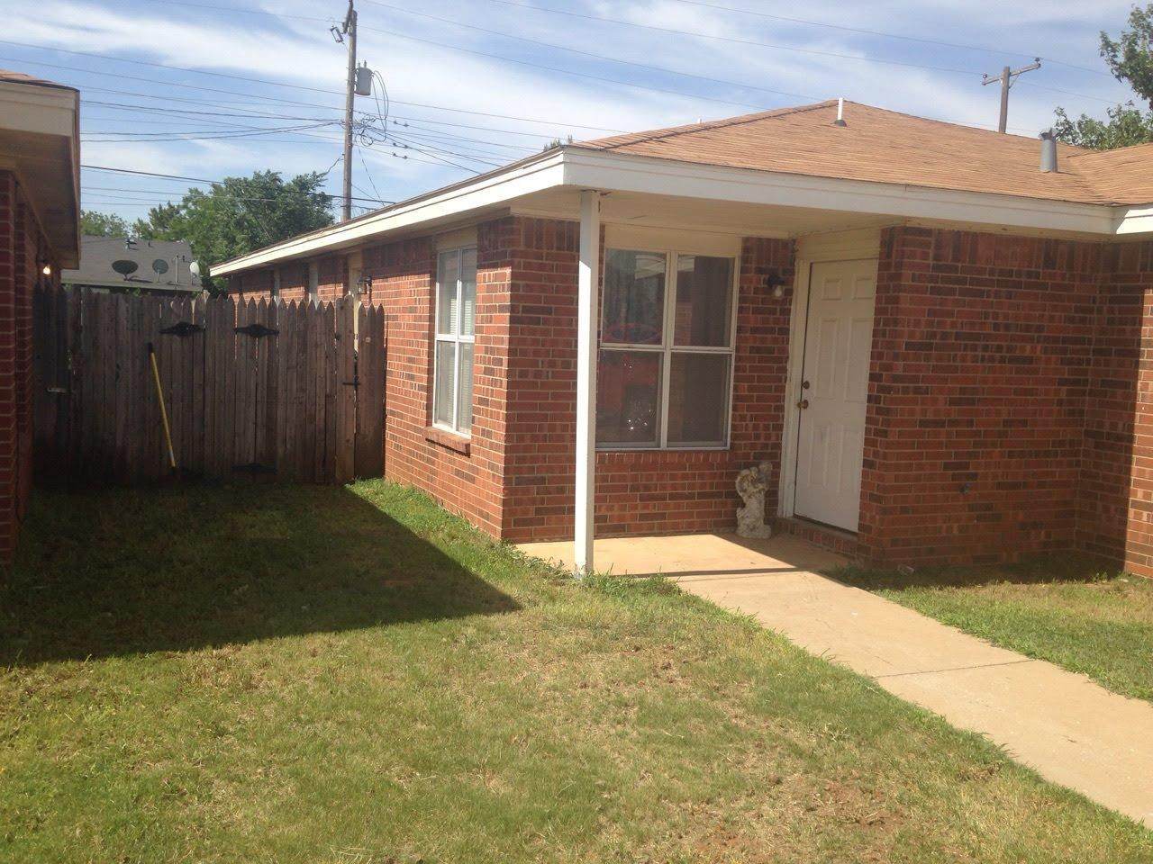 1913 Loop 289 - Photo 1