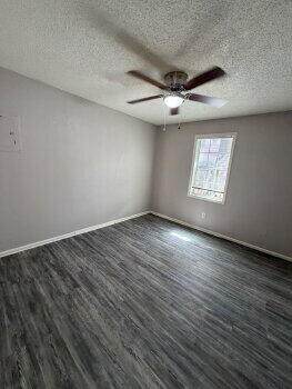 2122 21st Street - Photo 1