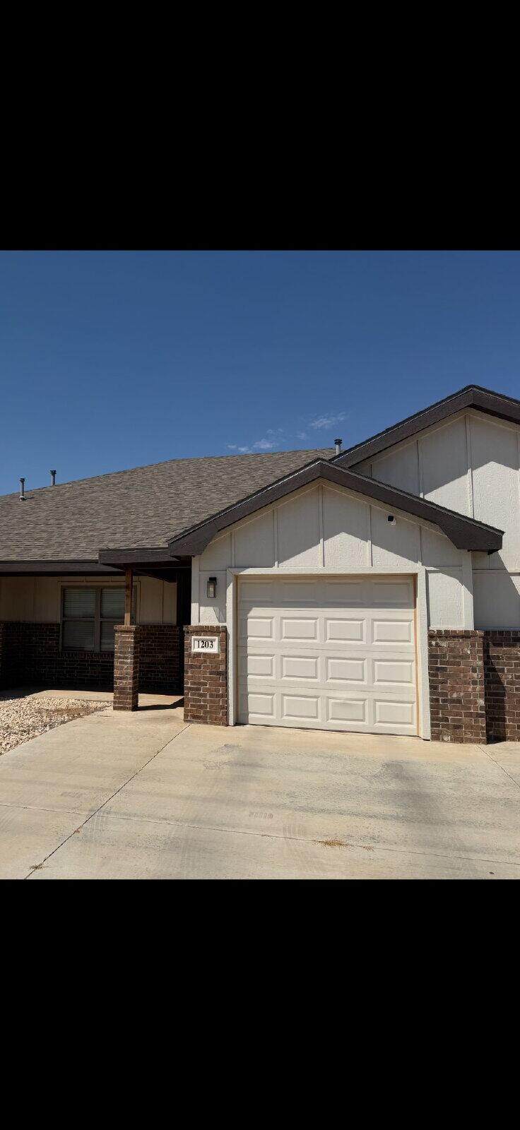 1203 Essex Avenue - Photo 1