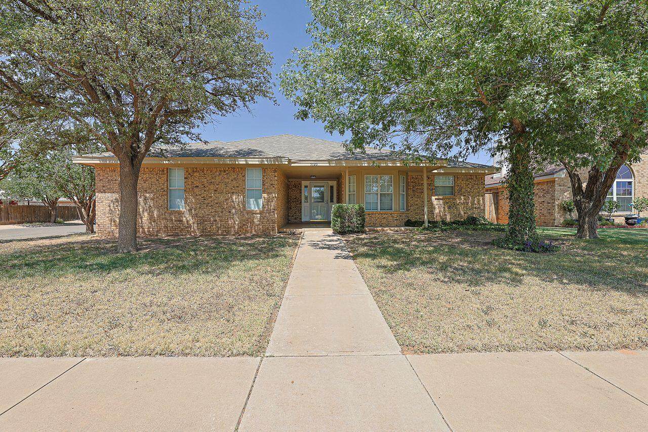 5720 96th Street - Photo 1